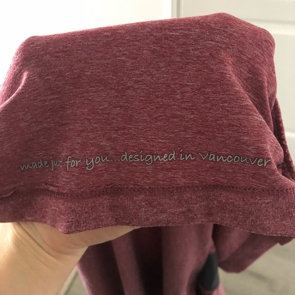 Roots Like New red athletic tank top size M - Picture 7 of 8